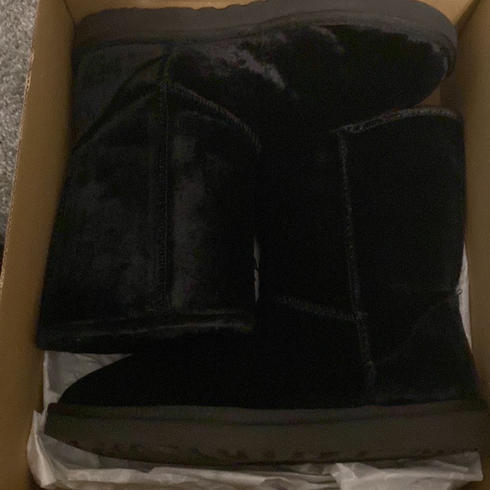 Velvet Ugg Boots - Black